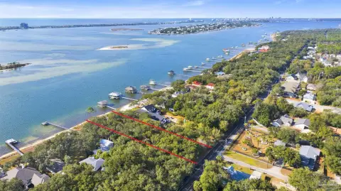Premier Deep Water Intracoastal Lot