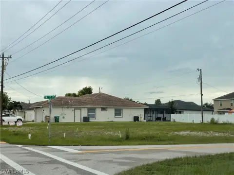 Residential Lot in Cape Coral