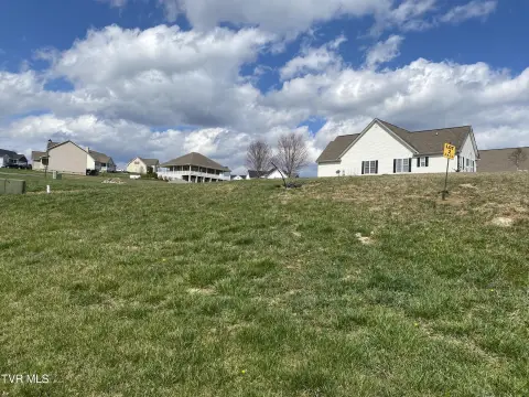 Residential Land in Lebanon, VA