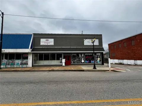 Potosi Retail Opportunity For Sale