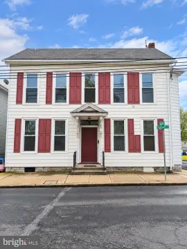 Duplex with Storage and Parking