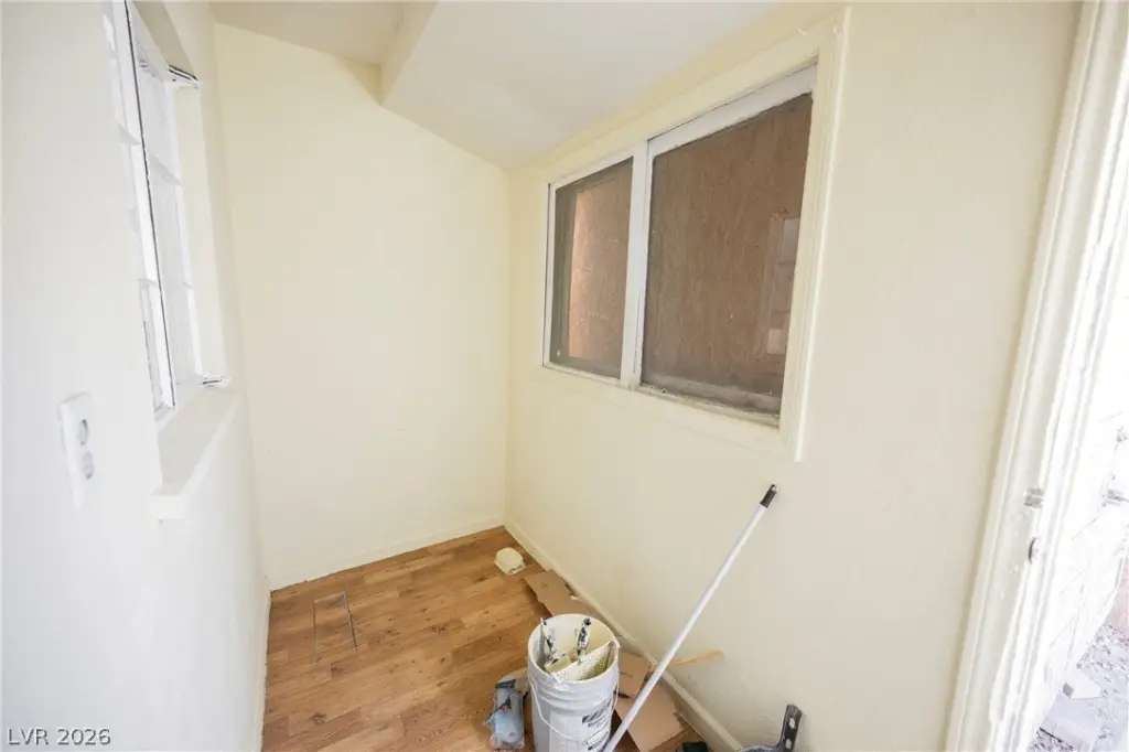 Picture 19