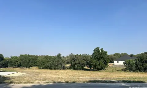 Residential Land in Castroville, TX