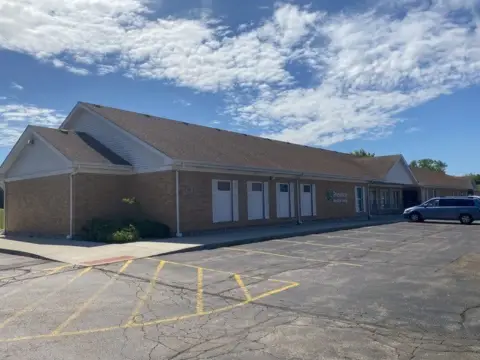 Hampshire Commercial Building For Sale