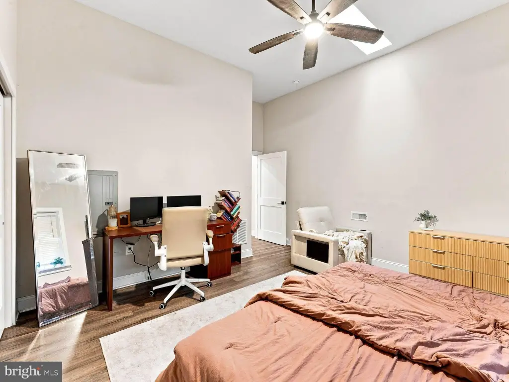 Picture 18