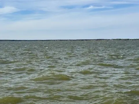 Water View Acre in Streetman