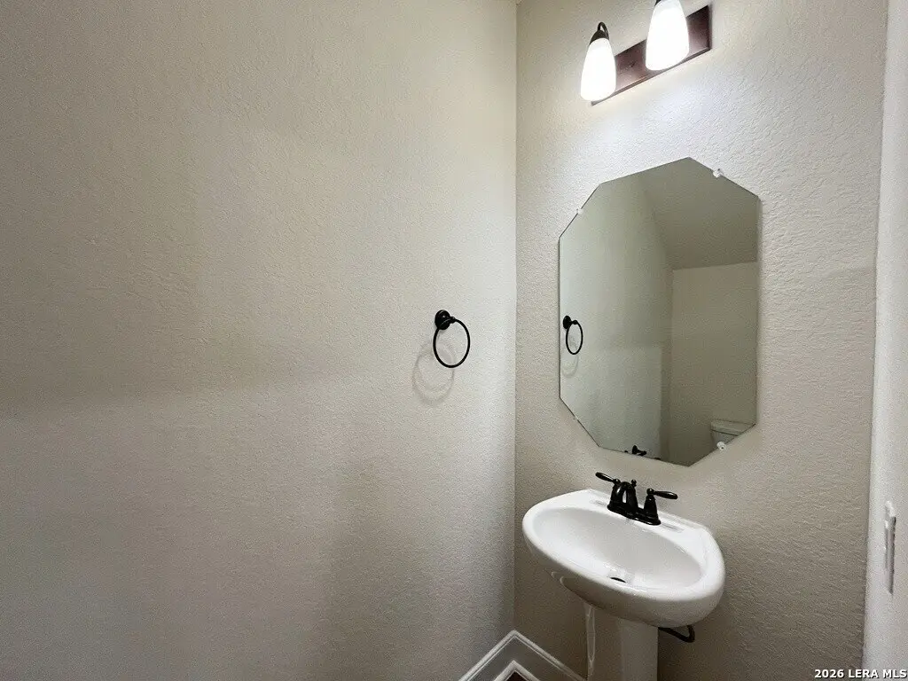 Picture 37