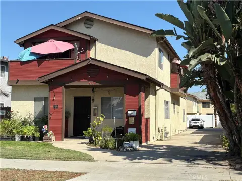 Long Beach Triplex Investment Opportunity