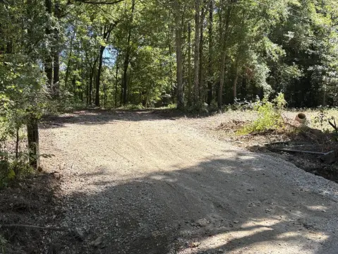 Unrestricted Land Near Millington Amenities