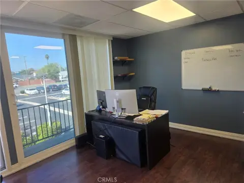 Los Alamitos Office Space For Lease