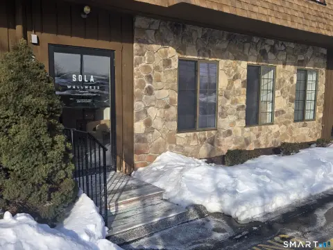 Brookfield Commercial Space For Rent