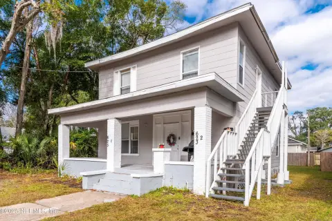 Jacksonville Duplex: Turnkey Investment