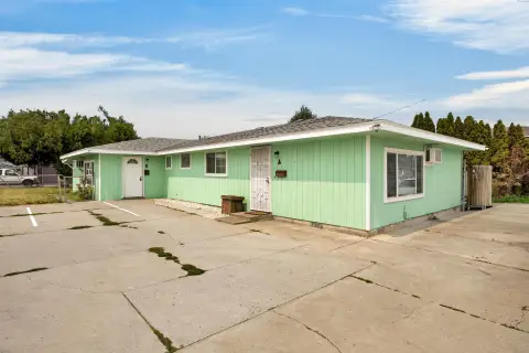 Renovated Duplex with Fenced Yard