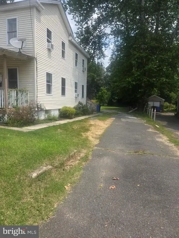 Picture 4