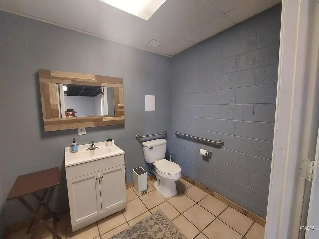 Picture 24