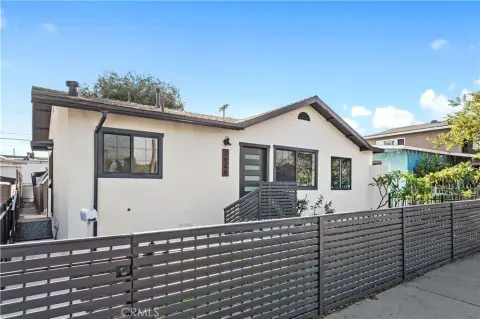 Los Angeles Multifamily Residence