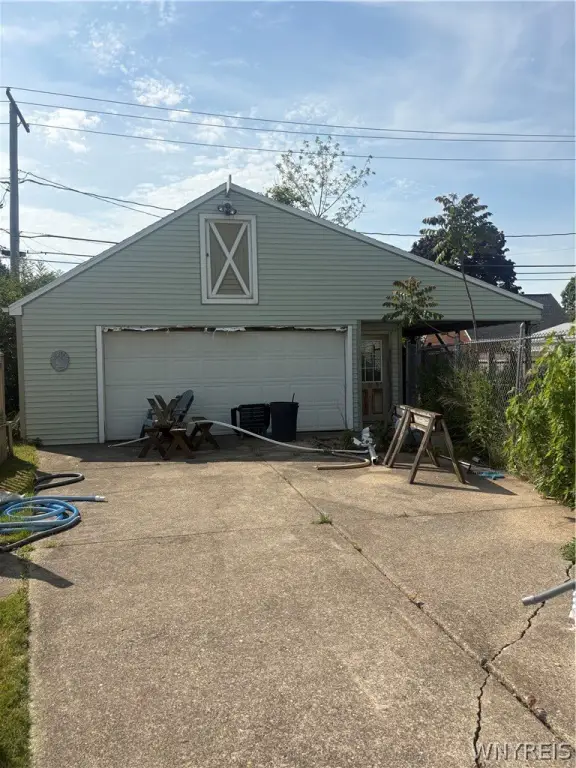 Picture 4