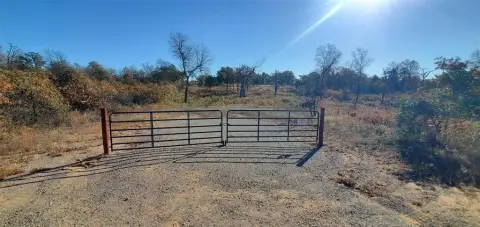 Unrestricted Land Near Lake Thunderbird