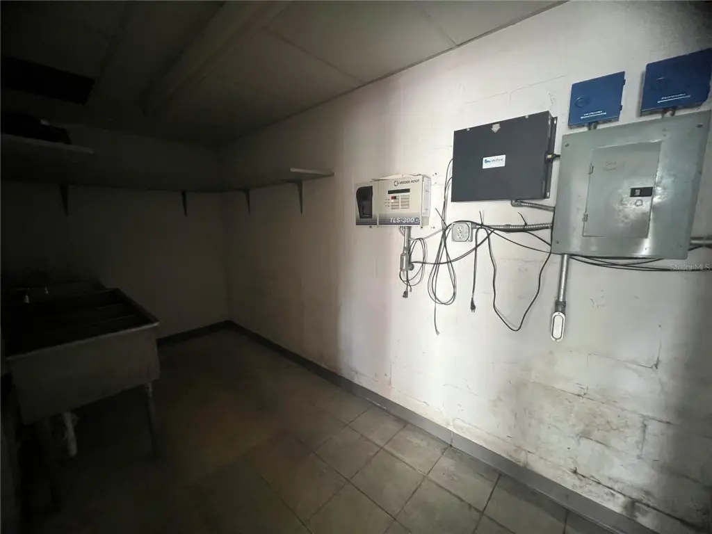 Picture 16