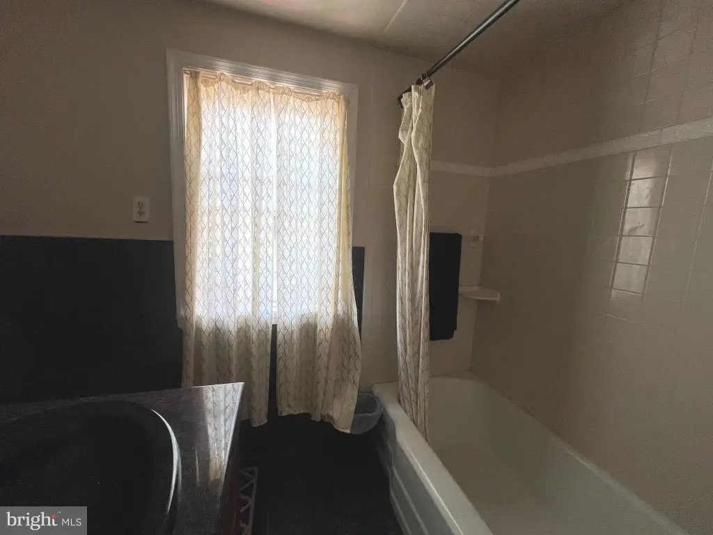 Picture 30