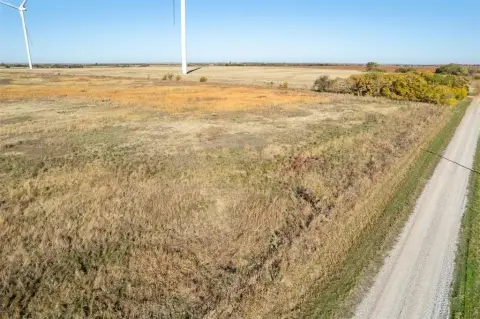 8 Acres in Crescent, OK
