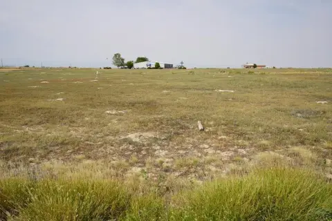 Level Commercial Land