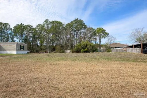 Residential Lot in Navarre, FL