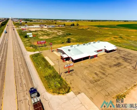 Versatile Commercial Property in Clovis