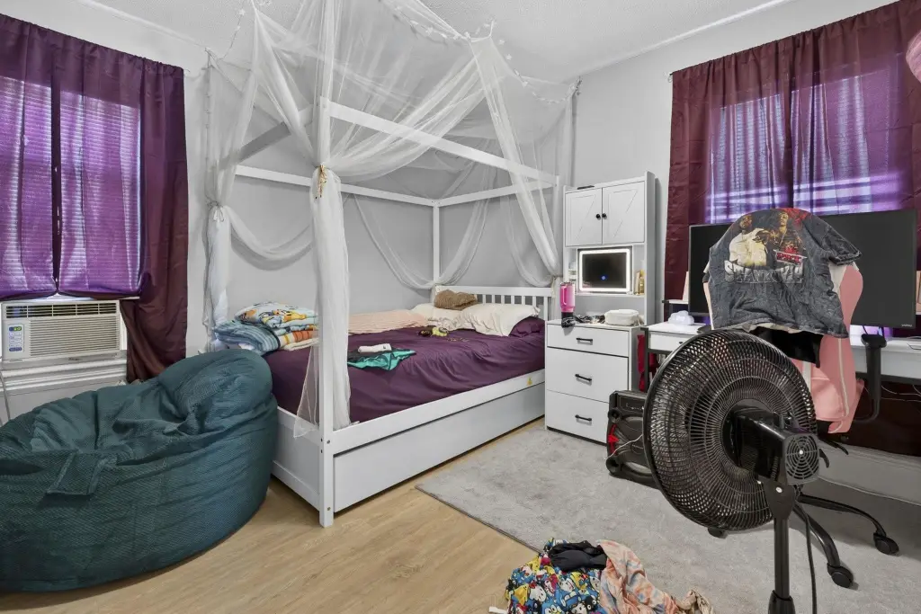 Picture 7