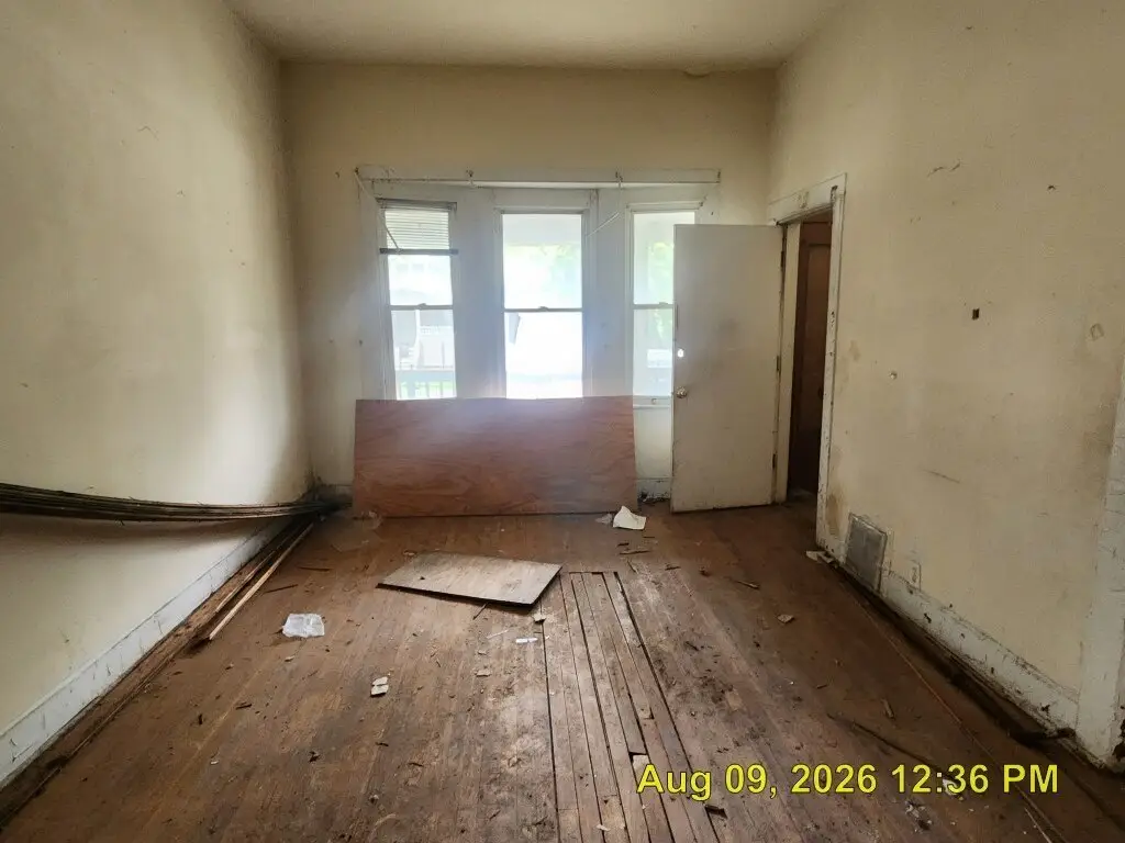 Picture 6