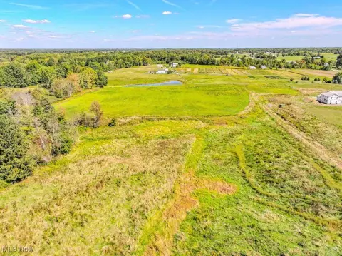 Land with Free Gas, Middlefield