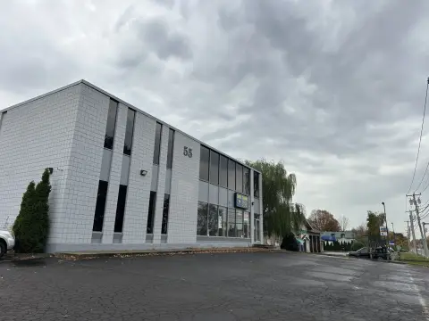 North Haven Commercial Space Available