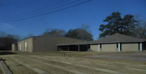 Lufkin Commercial Property with Industrial Space
