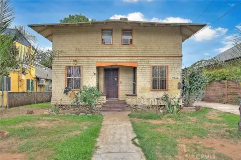 Los Angeles Duplex with Potential