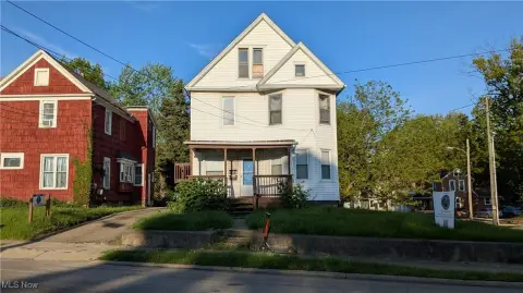 Akron Duplex Near University