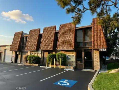 Huntington Beach Office/Showroom Condominiums