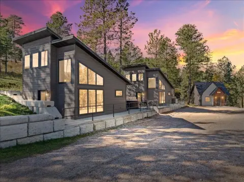 Cabins Near Deadwood For Sale