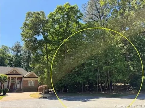 Golf Course Lot in Williamsburg