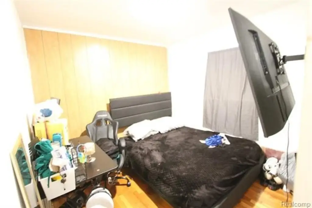 Picture 7