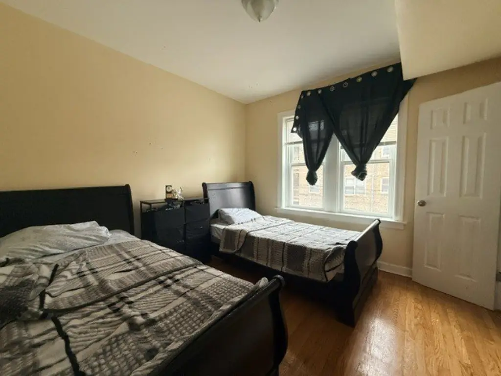 Picture 12
