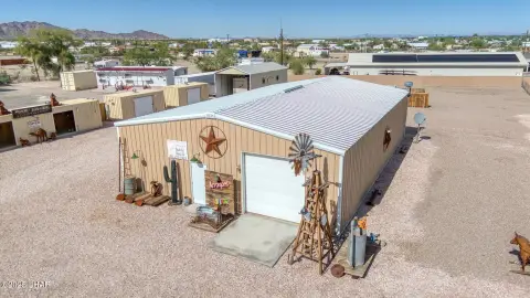 Quartzsite Commercial Property on Main