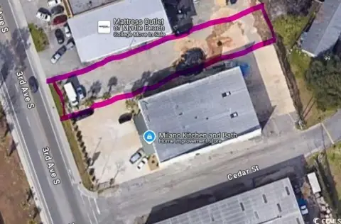 Commercial Lot in Downtown Myrtle