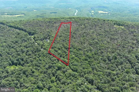 Unrestricted Buildable Land Tract