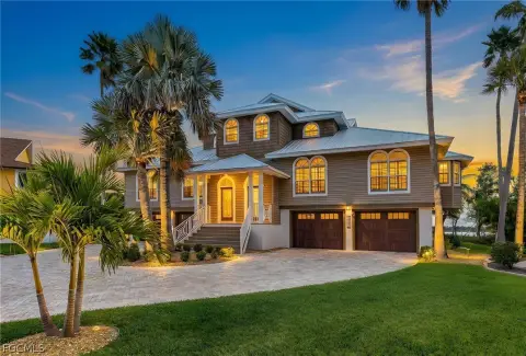 Waterfront Duplex Paradise