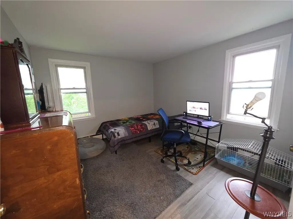 Picture 6