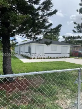 Two-Unit Duplex with Private Laundry
