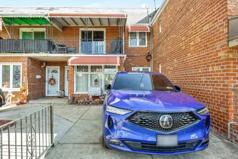 Well-Maintained Duplex in Middle Village