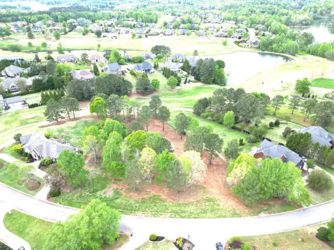 Residential Lot in Woodfin Ridge