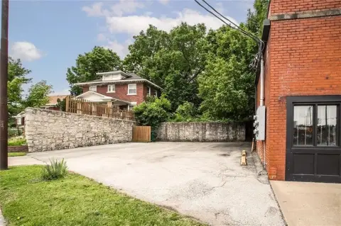 All-Brick Mixed-Use Building with Basement Storage