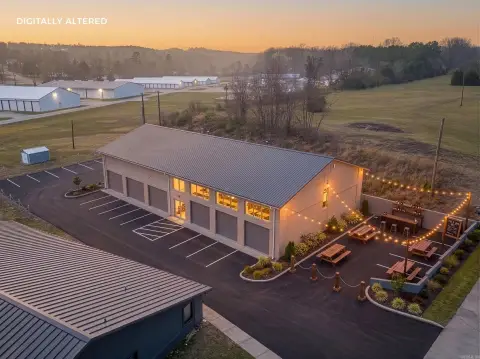 Mountain Home Commercial Building For Sale